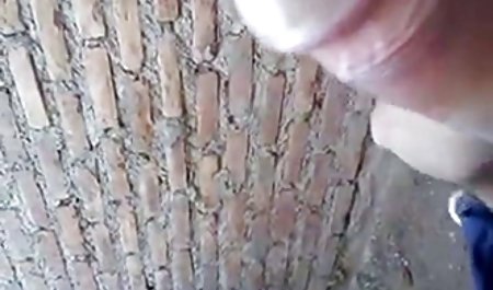 مرد با دانلود فیلم سکسی جدید خارجی خروس کوچک لعنتی ریکا اوکاب را لعنتی