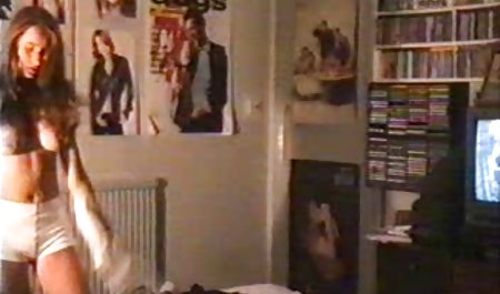 Kinzie Kenner یک شریک سکس های خارجی جدید به سبک سگ می گیرد