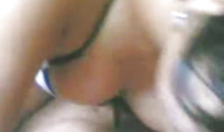 مقعد دانلودرایگان سکس خارجی در آشپزخانه با مرغ نازک