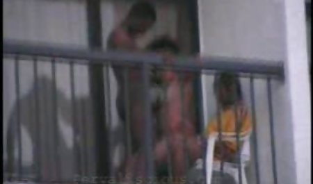 کایلی سینر عکس های سکسی لخت خارجی در صحنه انفرادی نوازش می کند