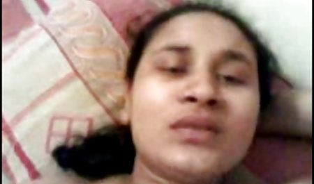 MILF انگلیس فیلم سکسی داستانی خارجی سینه های محکم نشان داد