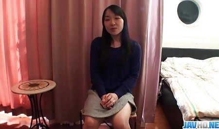 یک زوج جوان برای دیدن یک مادر باتجربه کسوکون خارجی آمده بودند