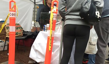 این مرد مرسدس کاررا را به دلیل سکس کون گنده خارجی رابطه جنسی پرداخت کرد