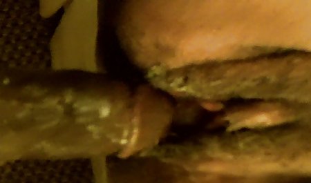 Khloe Krush فیلم سکس خارجی انجمن لوتی نوازش گربه کوچکش را نوازش می کند