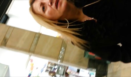 دختر جذابیت های وب کم را نشان می دانلودفیلم سوپرایرانی و خارجی دهد