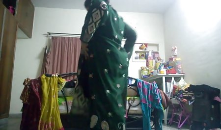 یک فیلم سوپر زوری خارجی سبزه سخت خودش را راضی می کند