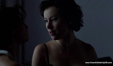 او پسر را هیجان زده سكس هاي خارجي کرد و اجازه ترکیدن آن را داد